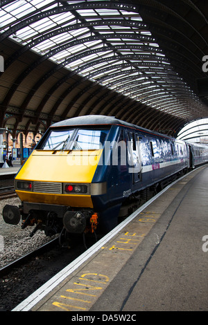 'Mind the Step' British Rail Class 91113 electric locomotive at York Station, Yorkshire, UK Stock Photo