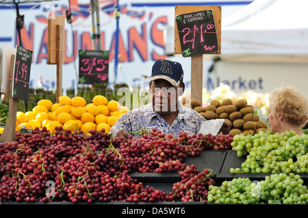 Canada, Farm, Farmers Market, Mennonite, heritage, Ontario, St. Jacobs, buyer, buying, colors, cultural, culture, day, daytime, Stock Photo