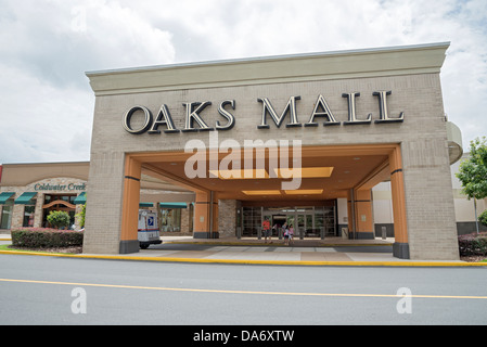 Oaks Mall is a large regional shopping area in Gainesville, Florida. Stock Photo