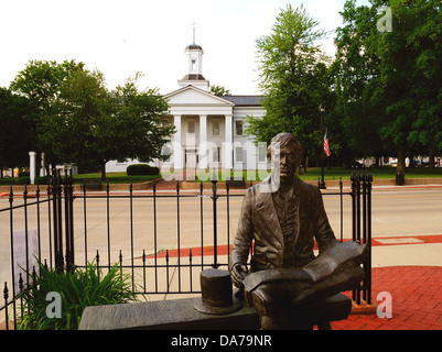 Statue of Abraham Lincoln in front of the Vandalia, Illinois, USA State Capitol from 1819-1839 Stock Photo