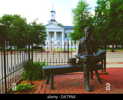 Statue of Abraham Lincoln in front of the Vandalia, Illinois, USA State Capitol from 1819-1839 Stock Photo