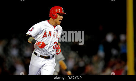 July 6, 2013 Anaheim, CA.Los Angeles Angels right fielder Josh Hamilton #32 rounds second base after hitting a two run walk off homerun in the bottom of the 11th inning during the Major League Baseball game between the Boston Red Sox and the Los Angeles Angels at Anaheim Stadium in Anaheim, California.The Los Angeles Angels defeat the Boston Red Sox 9-7 in 11 innings.Louis Lopez/CSM/Alamy Live News Stock Photo