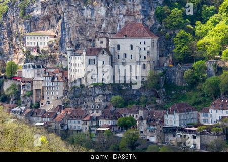 Dramatic view of Rocamadour sanctuaries built into the cliff, tourist attraction in Midi-Pyrenees region of France Stock Photo