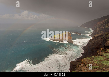 Cliff coast and Rock Roque de las Tabaidas, Santo Domingo de Garafia, La Palma, Canary Islands, Spain Stock Photo