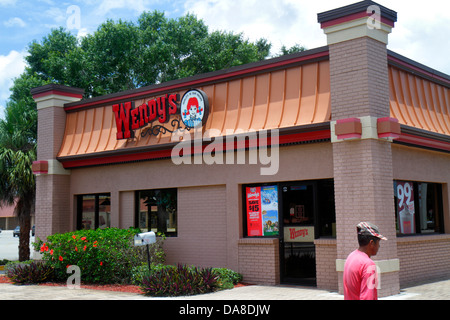 Florida Immokalee,Wendy's,fast food,franchise,restaurant restaurants food dining eating out cafe cafes bistro,front,entrance,visitors travel traveling Stock Photo