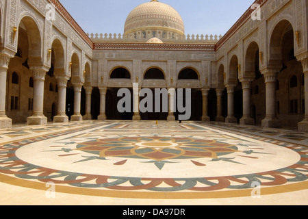 Republic of Yemen, Sana'a, Near East. One of the oldest continuously inhabited cities and one of the ighest capital cities. Stock Photo