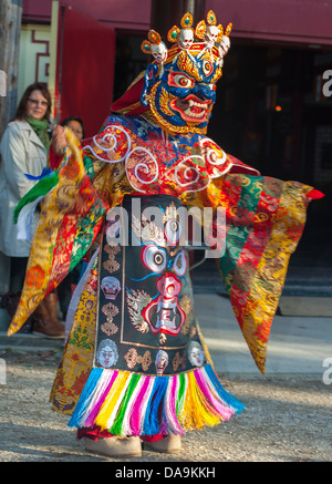 Paris, Fra-nce, Tibetan Monk in Traditional Costume, Performing Ritual Black Hat Dance, Buddhist Ceremony, Pagoda Stock Photo