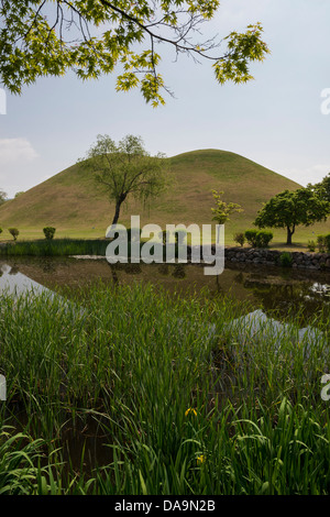 Tumuli Park Royal Tombs, Gyeongju, South Korea Stock Photo