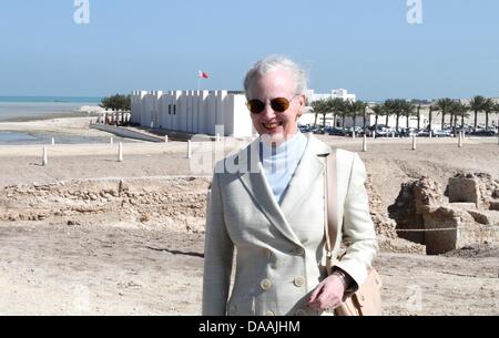 Queen Margrethe II of Denmark visits the site of the Museum and Qala'at Al-Bahrain (the ancient capital of Bahrain) and the Barbar Temple which was built 2,500 BC near Manama, Bahrain, 04 February 2011. The Danish Royal Couple is on state visit to the Kingdom of Bahrain from 03 to 05 February. Photo: Albert Nieboer Photo: RPE-Albert Nieboer (NETHERLANDS OUT) Stock Photo