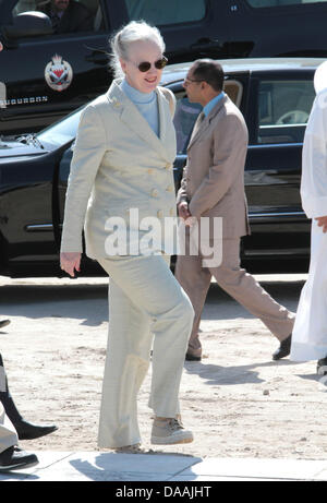 Queen Margrethe II of Denmark visits the site of the Museum and Qala'at Al-Bahrain (the ancient capital of Bahrain) and the Barbar Temple which was built 2,500 BC near Manama, Bahrain, 04 February 2011. The Danish Royal Couple is on state visit to the Kingdom of Bahrain from 03 to 05 February. Photo: Albert Nieboer Photo: RPE-Albert Nieboer (NETHERLANDS OUT) Stock Photo