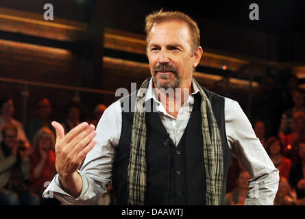 US actor Kevin Coster is a guest of the talk show 'Markus Lanz' in Hamburg, Germany, 20 September 2011. Coster thereby presented his new country-rock album 'From Where I Stand'. Photo: Angelika Warmuth Stock Photo