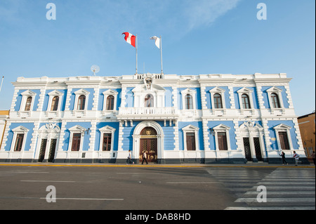 Municipal offices ornate spanish colonial architectural building opposite Plaza de Armas, Trujillo, Peru. Stock Photo