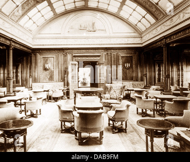 First Class Smoking Room of the RMS Aquitania Stock Photo - Alamy