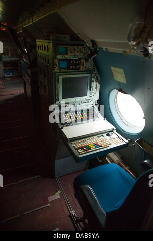 BAe Nimrod R1 XW664 interior Stock Photo - Alamy