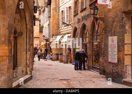 Rue de la Liberte in the old town of Sarlat la Caneda, Dordogne, France, Europe Stock Photo