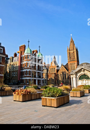 Brown Hart Gardens, a little known public garden on top of an electricity substation, located off Duke Street near Oxford Street Stock Photo
