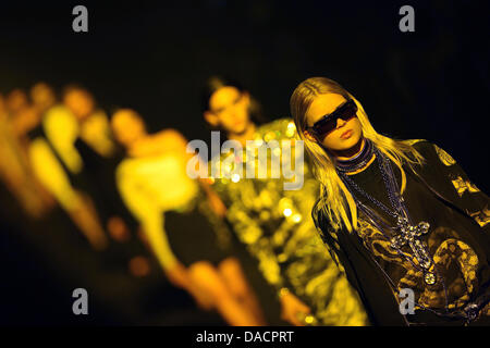 Models wear creations by Israeli designer Alber Elbaz for French label Lanvin as part of the women's ready to wear spring/summer 2012 collection presented during the Paris Pret-a-Porter fashion week, in Paris, France, 30 September 2011. The Pret-a-Porter women's fashion spring/summer runs until 5 October 2011. Photo: Hendrik Ballhausen Stock Photo