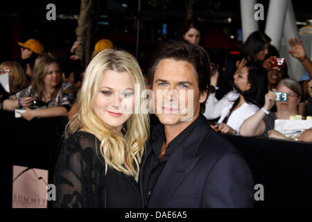 US actor Rob Lowe and his wife Sheryl Berkoff arrive for the World Premiere of 'The Twilight Saga: Breaking Dawn - Part 1' at Nokia Theatre at L.A. Live in Los Angeles, USA, 15 November 2011. Photo: Hubert Boesl Stock Photo