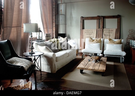 Country Chic Loft Apartment in City Stock Photo