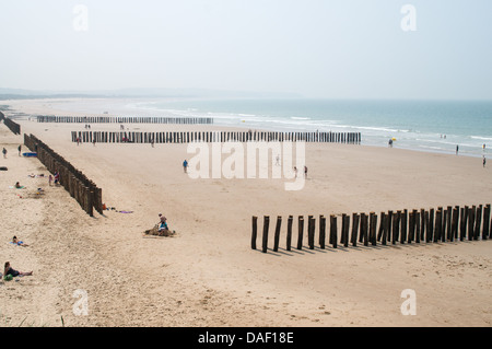 Experimental breakwater installed on the beach at Wissant in Northern France Stock Photo