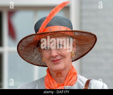 (file) - A dpa file picture dated 27 July 2004 shows Margrethe II of Denmark during a visit in Schleswig, Germany. In January 2012, Margrethe II of Denmark celebrates her 40th anniversary as Queen. She just published a memoir. Photo: Carsten Rehder Stock Photo