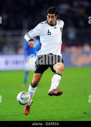 German player Sami Khedira controls the ball during the friendly soccer match Germany vs. Italy at the Signal Iduna Park stadium in Dortmund, Germany, 09 February 2011. Photo: Friso Gentsch Stock Photo