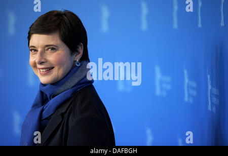 Italian actress Isabella Rossellini poses during the photocall for the film 'Late Bloomers' during the 61st Berlin International Film Festival in Berlin, Germany, 17 February 2011. The film is running in section Berlinale Special of the International Film Festival. The 61st Berlinale takes place from 10 to 20 February 2011. Photo: Hannibal dpa  +++(c) dpa - Bildfunk+++ Stock Photo