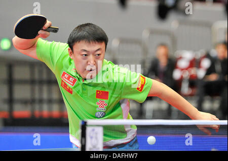 China's Ma Lin competes in the International Table Tennis Federation German Open 2011 in Dortmund, Germany, 26 February 2011. Photo: Revierfoto Stock Photo