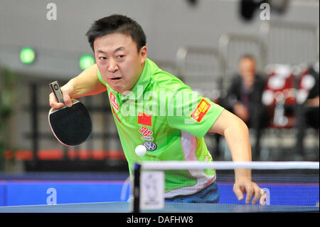 China's Ma Lin competes in the International Table Tennis Federation German Open 2011 in Dortmund, Germany, 26 February 2011. Photo: Revierfoto Stock Photo