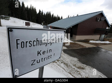 The picture shows a sign in front of the early warning measuring station for radiation Schauinsland, Germany on 14 March 2011. After the nuclear accident in Japan the Federal Agency for Radiation Protection is expecting up-to-date measurements from the measurement station in Schauinsland within the next 7-14 days. PHOTO: PATRICK SEEGER Stock Photo