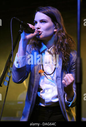 British pop singer Eliot Paulina 'Coco' Sumner, daughter of the musician Sting, performs on stage with her band 'I Blame Coco' at Postbahnhof concert venue in Berlin, Germany, 21 March 2011. In the course of the 'cut out tour 2011', she will also perform in Hamburg, Cologne and Munich. Photo: Britta Pedersen Stock Photo