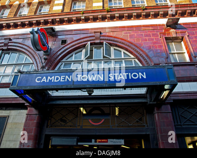 London Underground vintage tile sign tiles point way to trains Turnpike ...