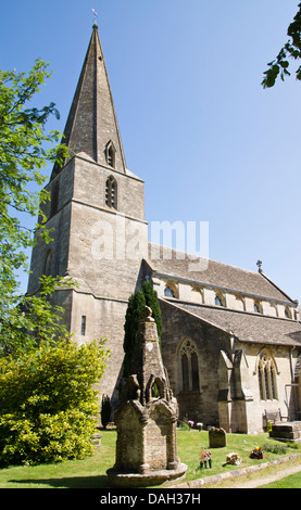 Bisley is a small village in the Cotswolds Gloucestershire England UK  All Saints Church Location of J K Rowling's Casual Vacanc Stock Photo