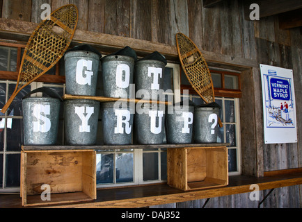 Vintage Got Syrup sign, creative display advertising signMaple syrup for sale at a local country store, Manchester, Vermont, USA, 2013  humour sale ad Stock Photo