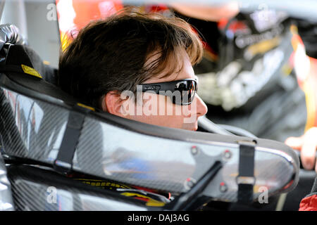 Loudon, NH, USA. 14th July, 2013. July 14, 2013 - Loudon, New Hampshire U.S. - Sprint Cup Series driver Jeff Gordon (24) sits in his car before the start of the NASCAR Sprint Cup Series Camping World RV Sales 301 held at the New Hampshire Motor Speedway in Loudon, New Hampshire. Eric Canha/CSM/Alamy Live News Stock Photo