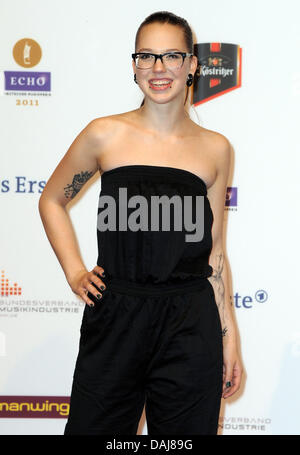 Swiss singer Stefanie Heinzmann arrives for the 2011 Echo Music Awards ceremony in Berlin, Germany, 24 March 2011. The Echo Music Award is presented in 25 categories. Photo: Britta Pedersen Stock Photo