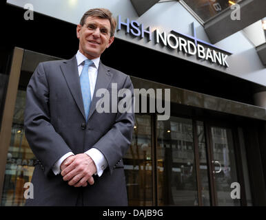 The next CEO  of HSH Nordbank, Paul Lerbinger, stands after the financial statements press conference in front of HSH Nordbank in Hamburg, Germany, 31 March 2011. The institution presented its financial situation for 2010. Photo: Angelika Warmuth Stock Photo