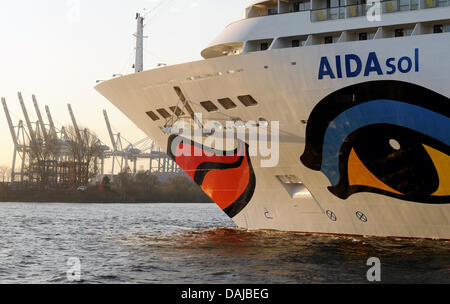 The new cruise ship 'AIDAsol' is pictured at the Elbe river in Hamburg, Germany, 01 April 2011. The christening of the ship is planned to take place on 09 April 2011 in Kiel, Germany. The 252m long and 32m wide ship can carry 2.200 passengers and 600 staff members. Photo: Angelika Warmuth Stock Photo