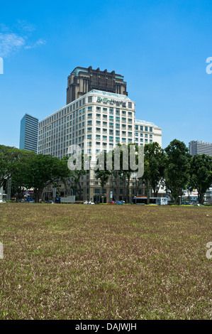 dh  RAFFLES HOSPITAL SINGAPORE Private modern hospital building Stock Photo