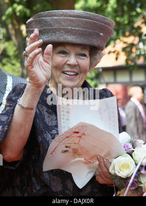 Queen Beatrix of The Netherlands celebrates Queensday in Thorn and Weert in Limburg, The Netherlands, 30 April 2011. Queen's Day is a national holiday in the Netherlands, on the 30th April (or on the 29th if the 30th is a Sunday). Queen's Day celebrates the birthday of the Queen of the Netherlands. The tradition started on 31 August 1885, on the birthday of Princess Wilhelmina, lat Stock Photo