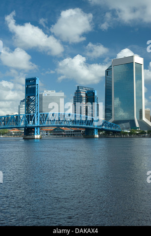 MAIN STREET BRIDGE DOWNTOWN SKYLINE SAINT JOHNS RIVER JACKSONVILLE FLORIDA USA Stock Photo