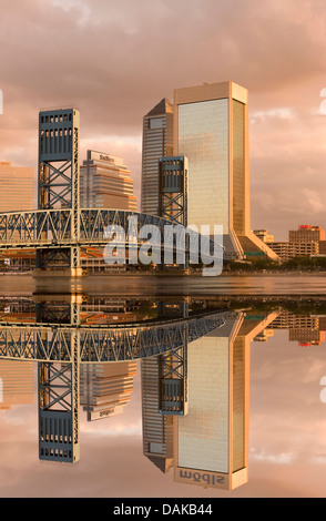 MAIN STREET BRIDGE DOWNTOWN SKYLINE SAINT JOHNS RIVER JACKSONVILLE FLORIDA USA Stock Photo