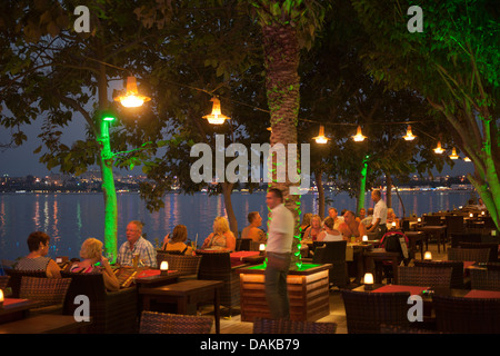 Türkei, Provinz Antalya, Side, Selimiye, Platz am Hafen mit dem Orfoz Restaurant Stock Photo