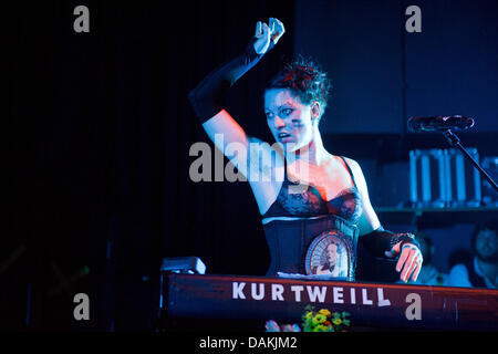 BRISTOL, UK. 15th July 2013. Amanda Palmer & The Grand Theft Orchestra perform at the O2 Academy Bristol. Credit:  Polly Thomas / Alamy Live News Stock Photo