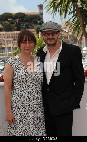 German Actors Steffi Kuhnert and Milan Peschel pose at the photocall of 'Halt auf freier Strecke' at the 64th Cannes International Film Festival at Palais des Festivals in Cannes, France, on 15 May 2011. Photo: Hubert Boesl Stock Photo