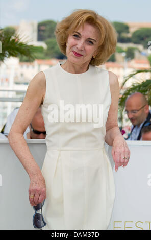 Spanish actress Marisa Paredes attends the photocall for the movie 'The Skin I Live In' ('La Piel Que Habito') during the 64th Cannes International Film Festival at Palais des Festivals in Cannes, France, 19 May 2011. Photo: Hubert Boesl Stock Photo