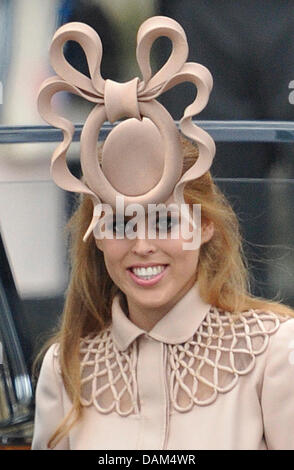 (dpa file) - A file picture dated 29 April 2011 of Princess Beatrice of York wearing a wicked hat at her cousin Prince William's wedding in London, Great Britain. The hat will be sold on ebay. The auction ends on 22 May 2011. Photo: Boris Roessler Stock Photo