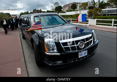 The limousine of US President Barack Obama is pictured in Deauville, France, 27 May 2011. The seaside resort hosts the G8 summit, that takes place on 26 and 27 May 2011. Photo: PEER GRIMM Stock Photo