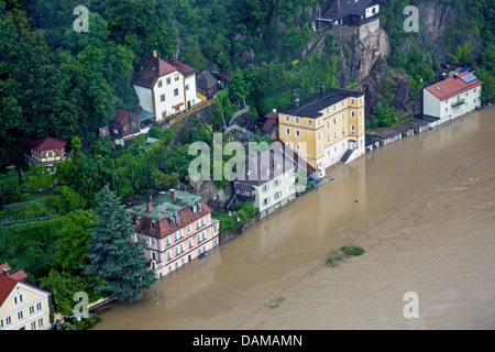street B 12 at river danube flooded in June 2013, Germany, Bavaria, Passau Stock Photo