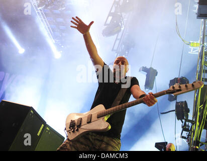 Bassist of the US alternative metal band 'System of a down', Shavarsh 'Shavo' Odadjian, performs at the festival Rock am Ring (Rock at the Ring) at the Nuerburgring, Germany, 05 June 2011. Organisers expect around 85,000 visitors to attend the three day festival on the race track in the Eifel. Photo: Thomas Frey Stock Photo